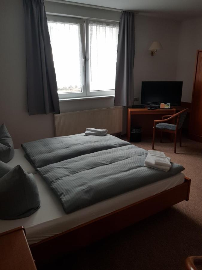 Hotel Zur Altstadt Calbe Εξωτερικό φωτογραφία