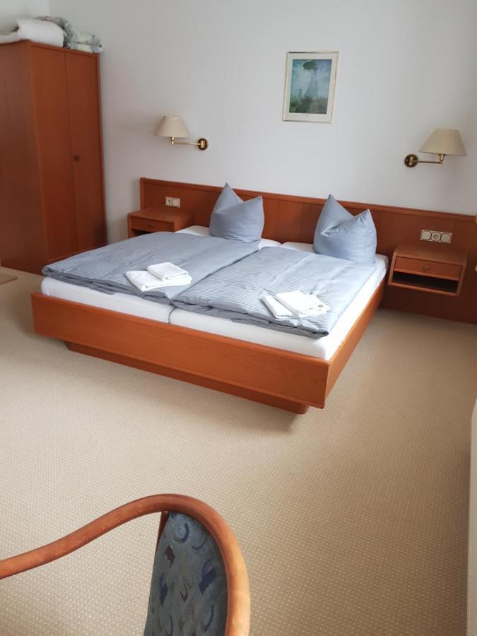 Hotel Zur Altstadt Calbe Εξωτερικό φωτογραφία