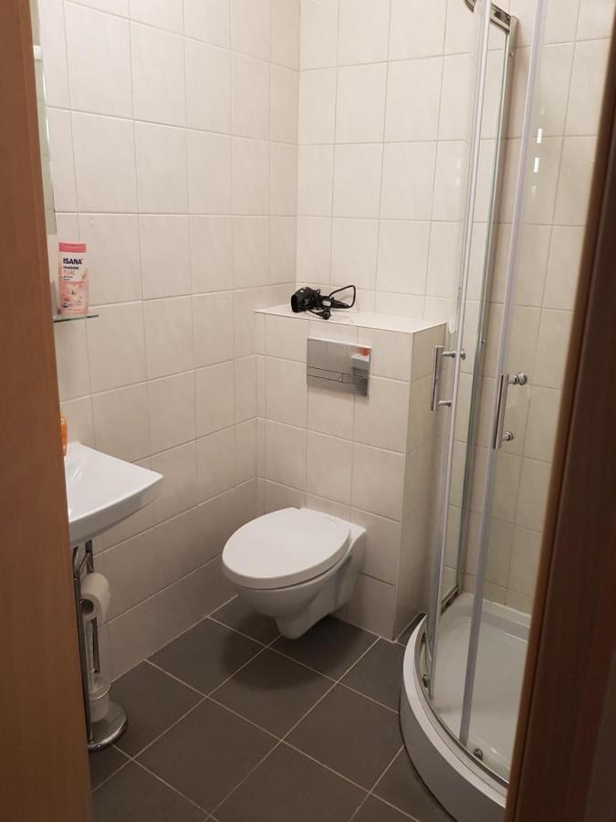 Hotel Zur Altstadt Calbe Εξωτερικό φωτογραφία