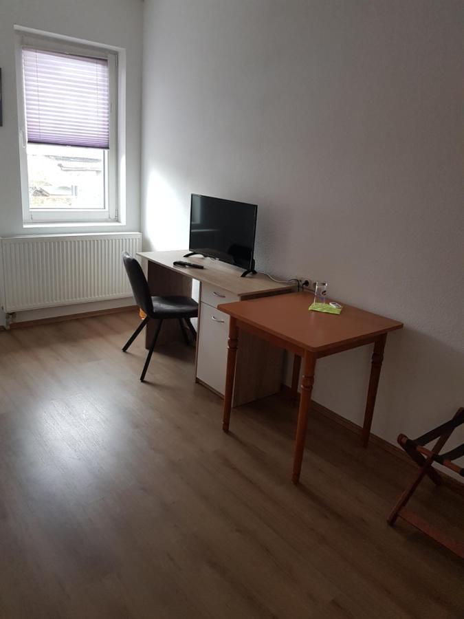 Hotel Zur Altstadt Calbe Εξωτερικό φωτογραφία