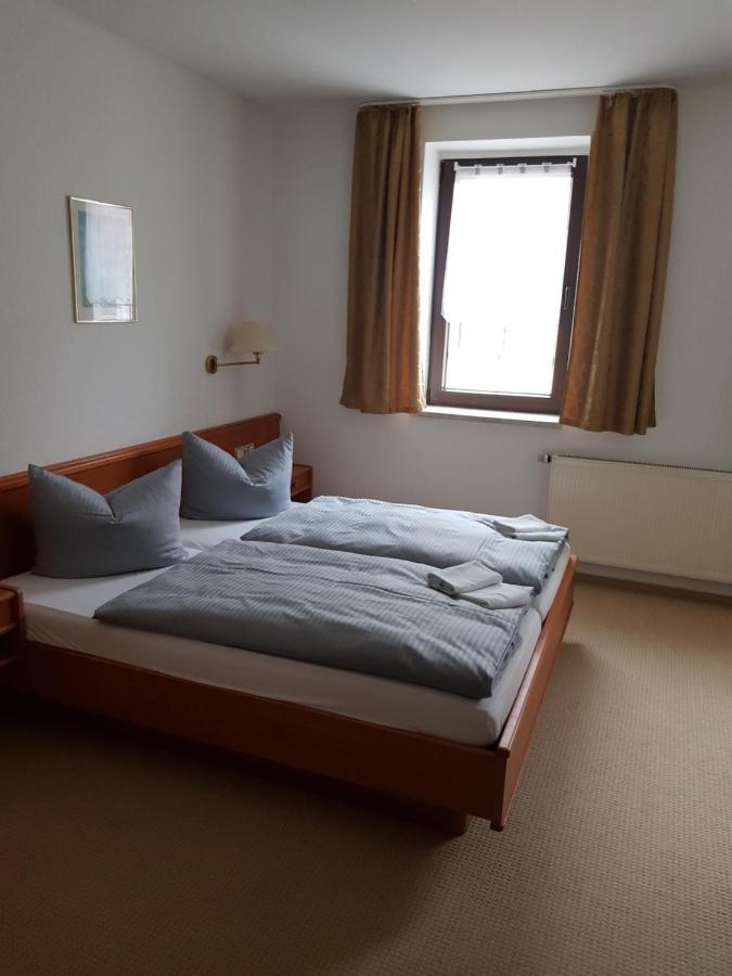 Hotel Zur Altstadt Calbe Εξωτερικό φωτογραφία