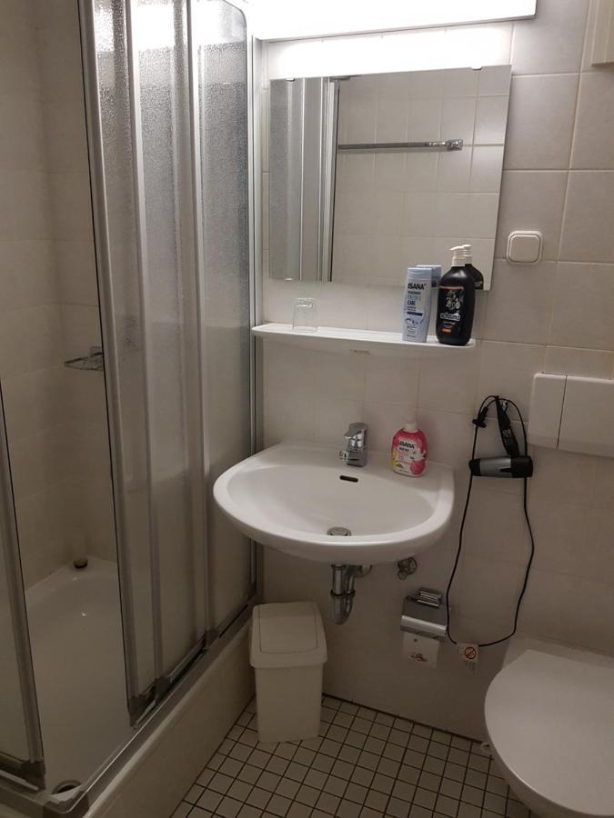 Hotel Zur Altstadt Calbe Εξωτερικό φωτογραφία