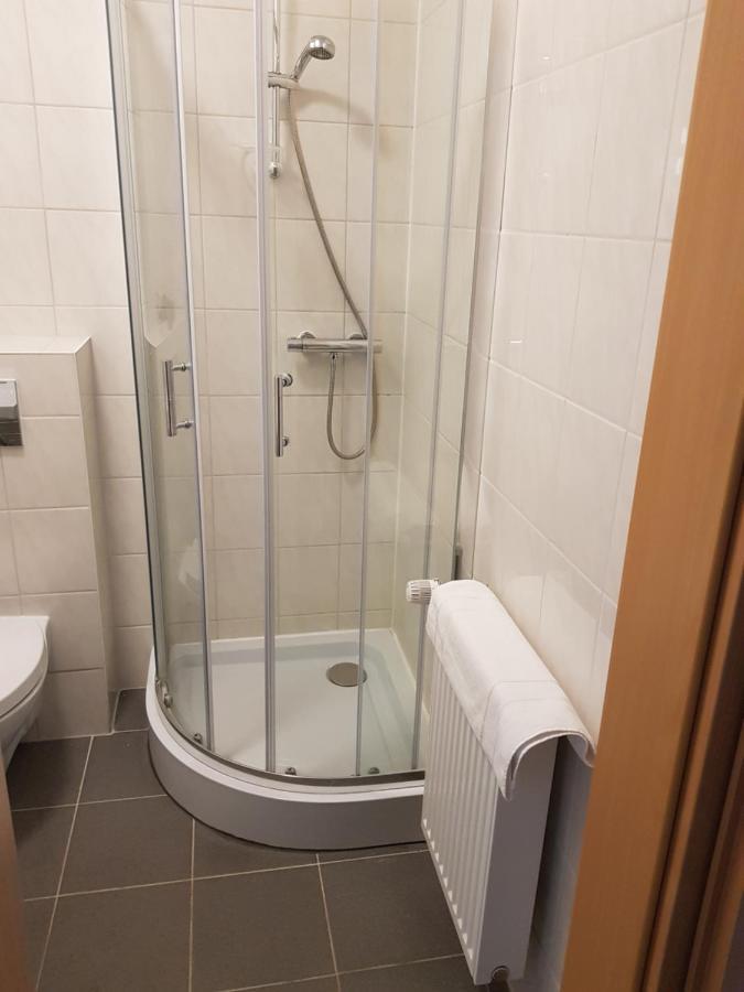Hotel Zur Altstadt Calbe Εξωτερικό φωτογραφία
